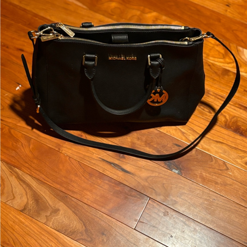 Michael kors SUTTON Black Medium Satchel Saffiano Leather